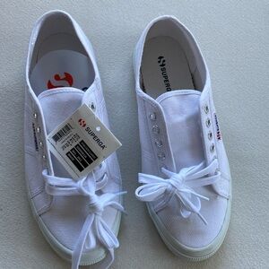 Superga Classic White laced sneakers